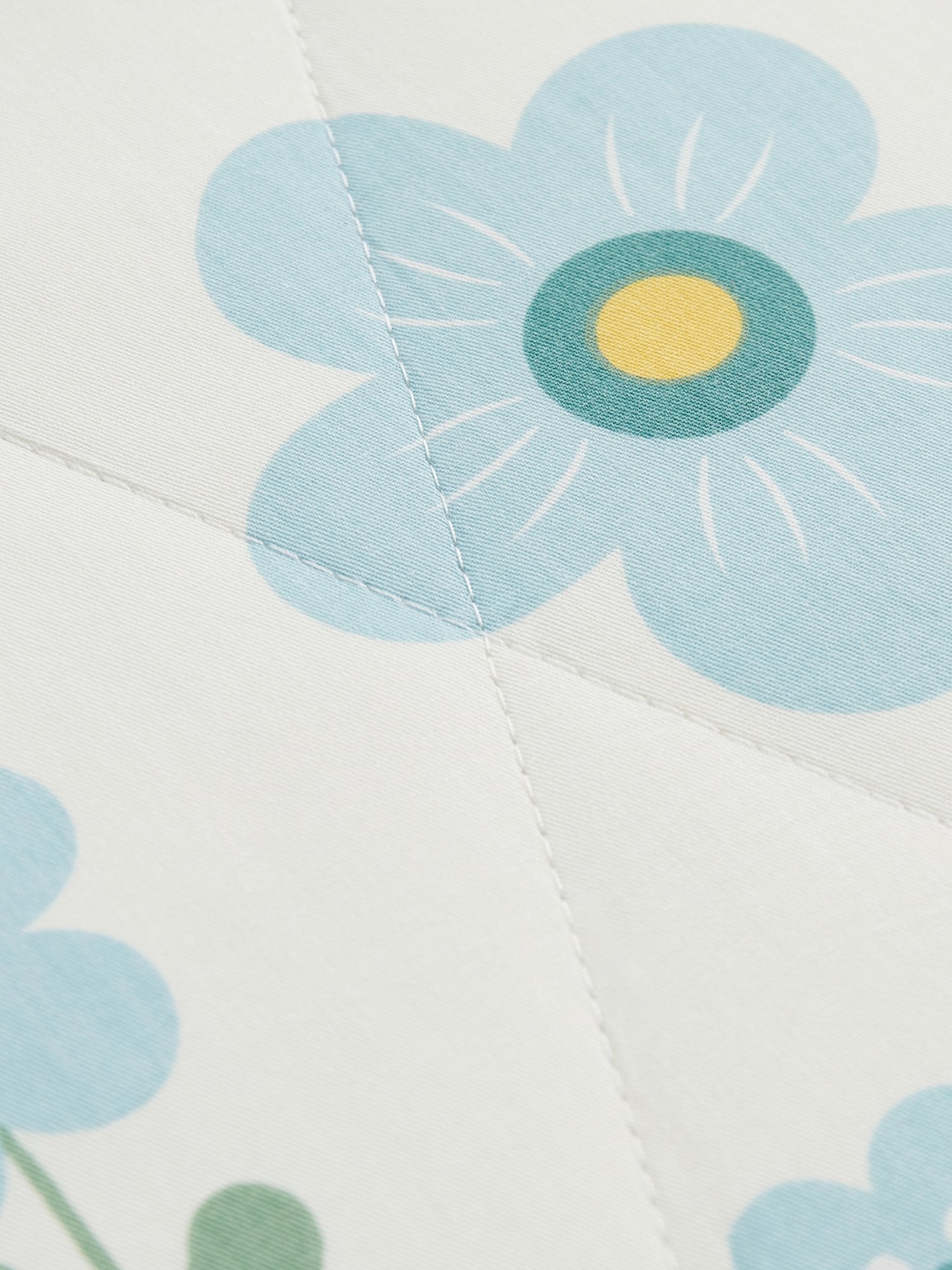 Summer Washable Silk Cooling Blanket with Flower Pattern