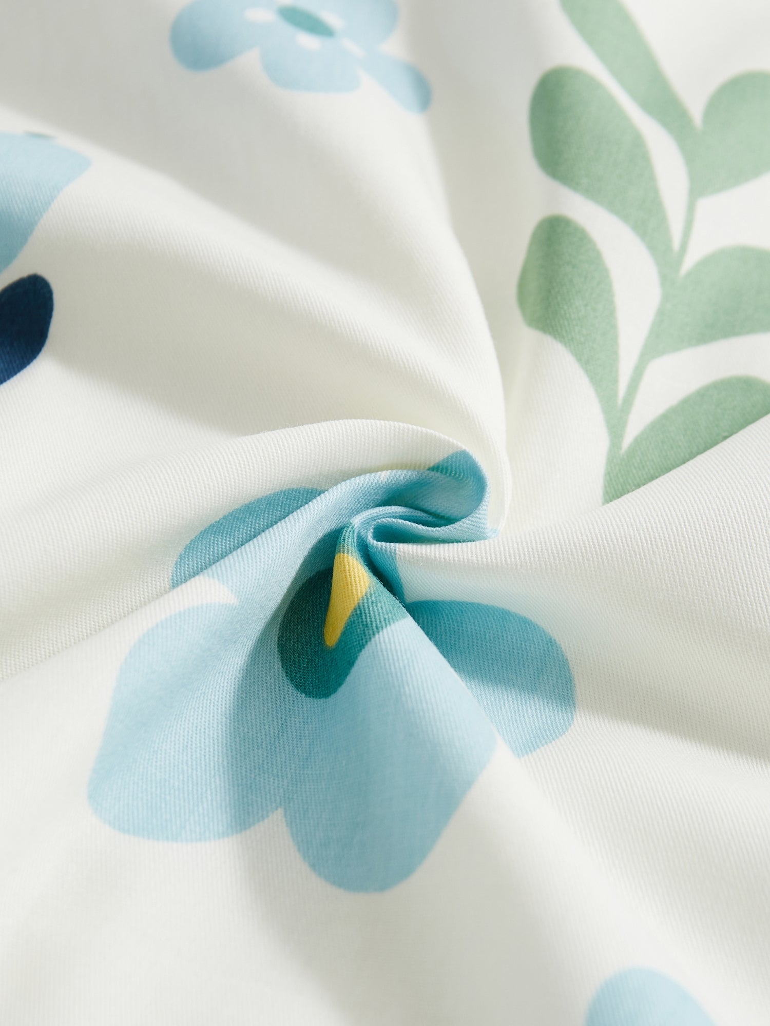 Summer Washable Silk Cooling Blanket with Flower Pattern