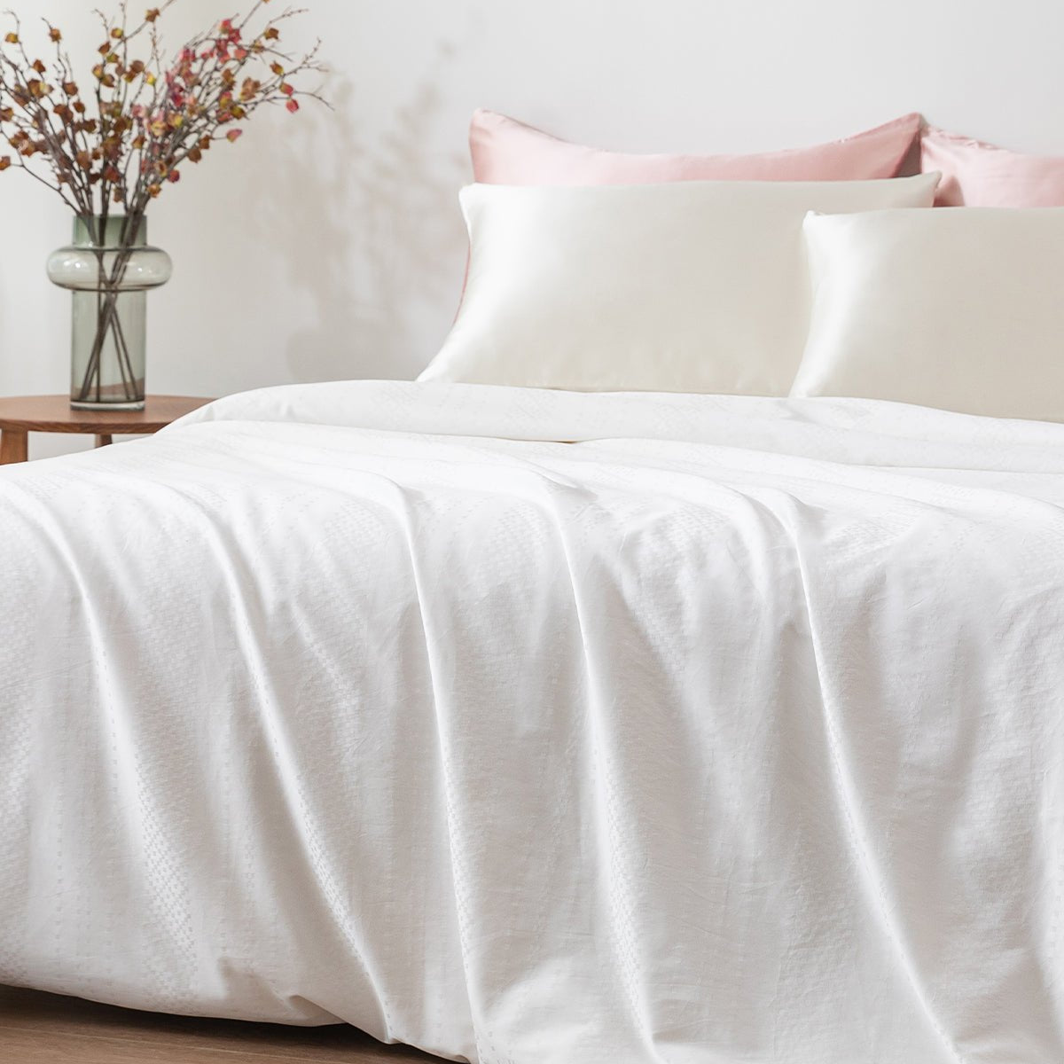 Premium Mulberry Silk Comforter Lightweight All Season Duvet