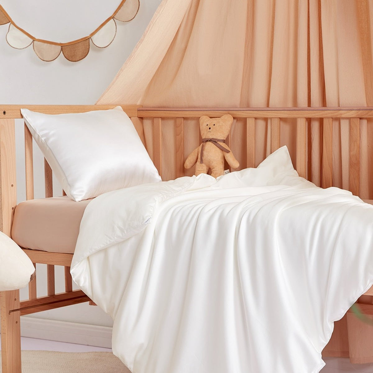 All Seasons 6A Silk Comforter for Baby