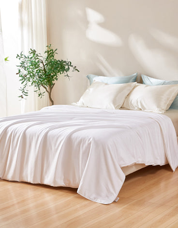 Winter silk comforters & Sets