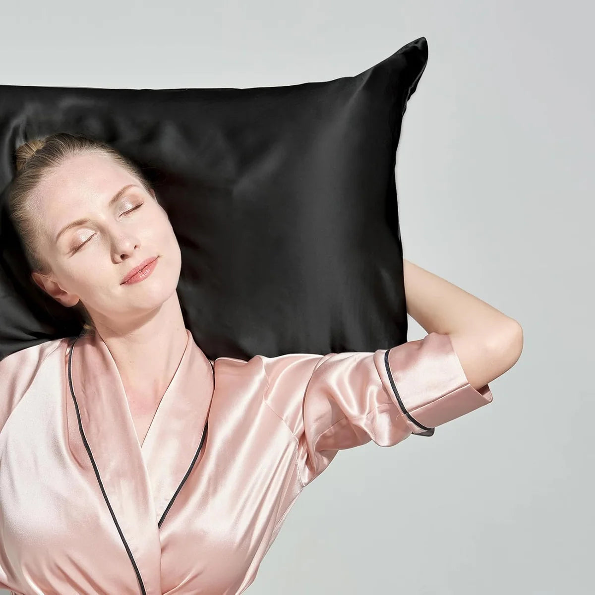 luxury-mulberry-silk-pillowcase-black-good-for-sleep