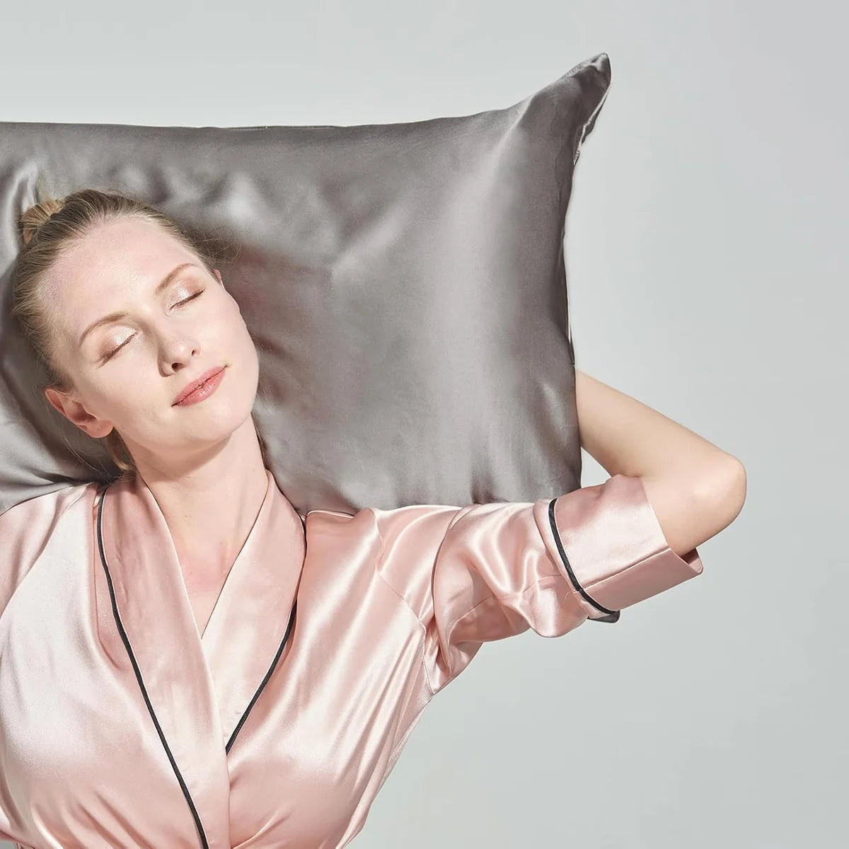 luxury-mulberry-silk-pillowcase-grey-good-for-sleep