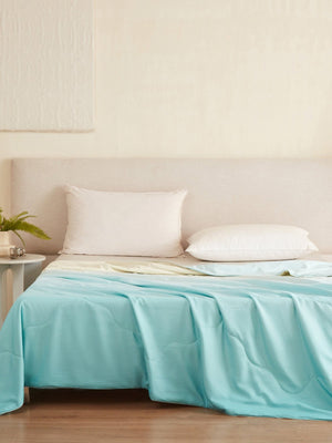Luxury Gradient Silk Filled Blanket