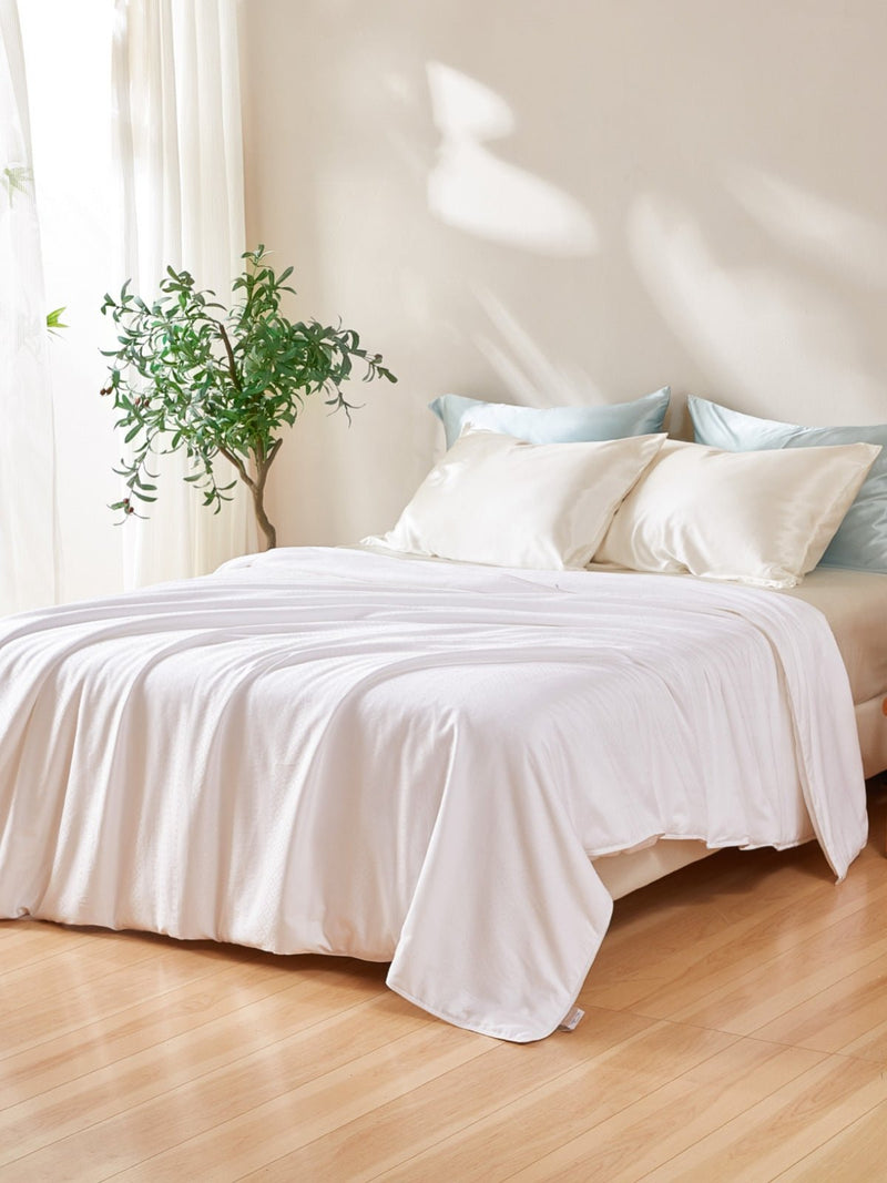 Summer 6A Mulberry Silk Filled Comforter